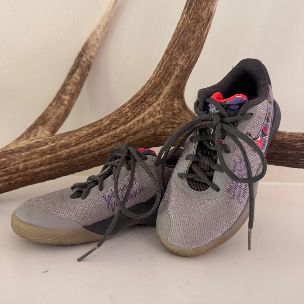 Nike Kyrie Flytrap 2 Wolf Grey Black Purple Kids Shoes AQ3413-003 Size 12C
